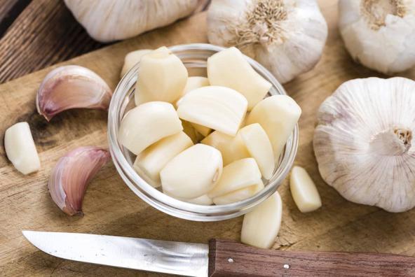 Several Benefits of Fresh Peeled Garlic Cloves That Will Nail You