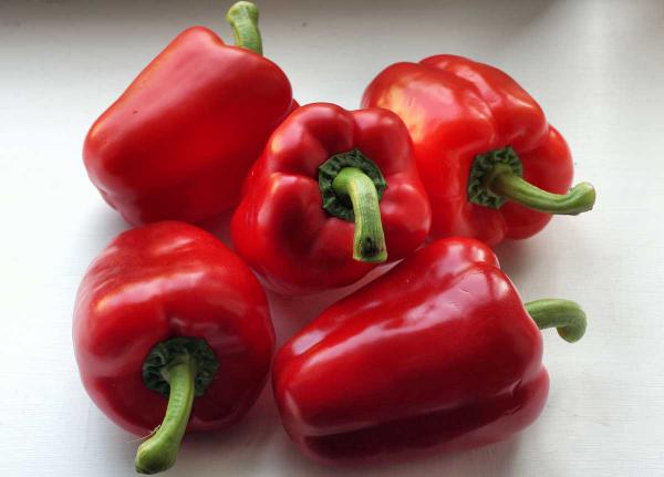 What to Know About Organic Red Bell Peppers