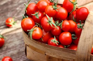 Nutritional advantages of tomatoes