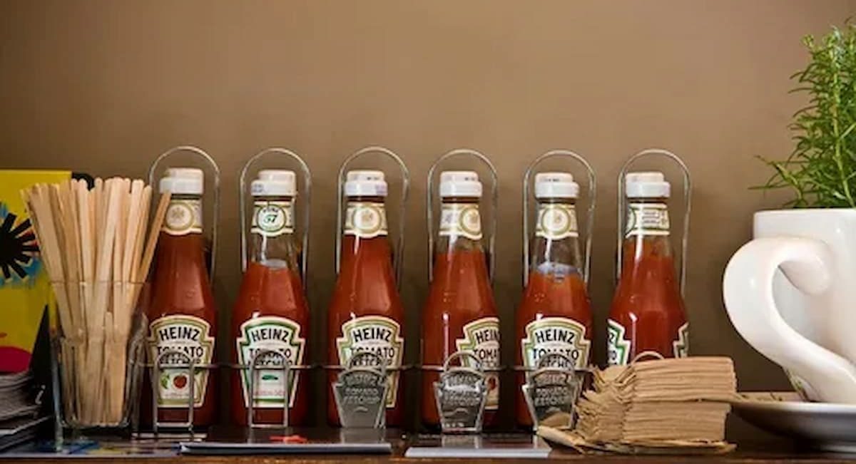  Tomatoes mini sachet ketchup bottles + The Best Buy Price 